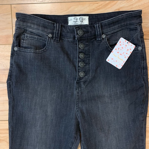 NWT Free People Irreplaceable Flare Jeans - Picture 6 of 9